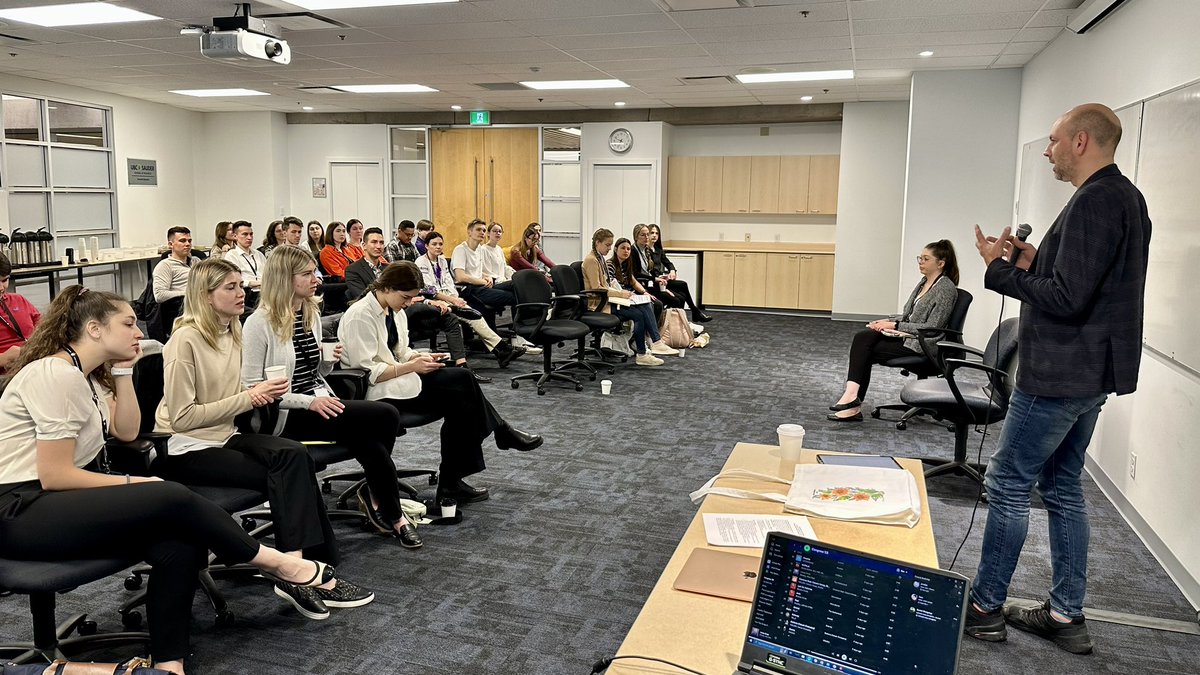 skusev's tweet photo. This weekend I had an honour to join the Congress of Ukrainian Canadian Students’ Union (#SUSK) in #Vancouver. I presented my opinion on role of Student Activism in the time of War. 

Great to meet with the leaders of 🇺🇦student movement from across 🇨🇦

#StandWithUkraine 🇱🇹🇺🇦🇨🇦 https://t.co/KMIQTv58bl