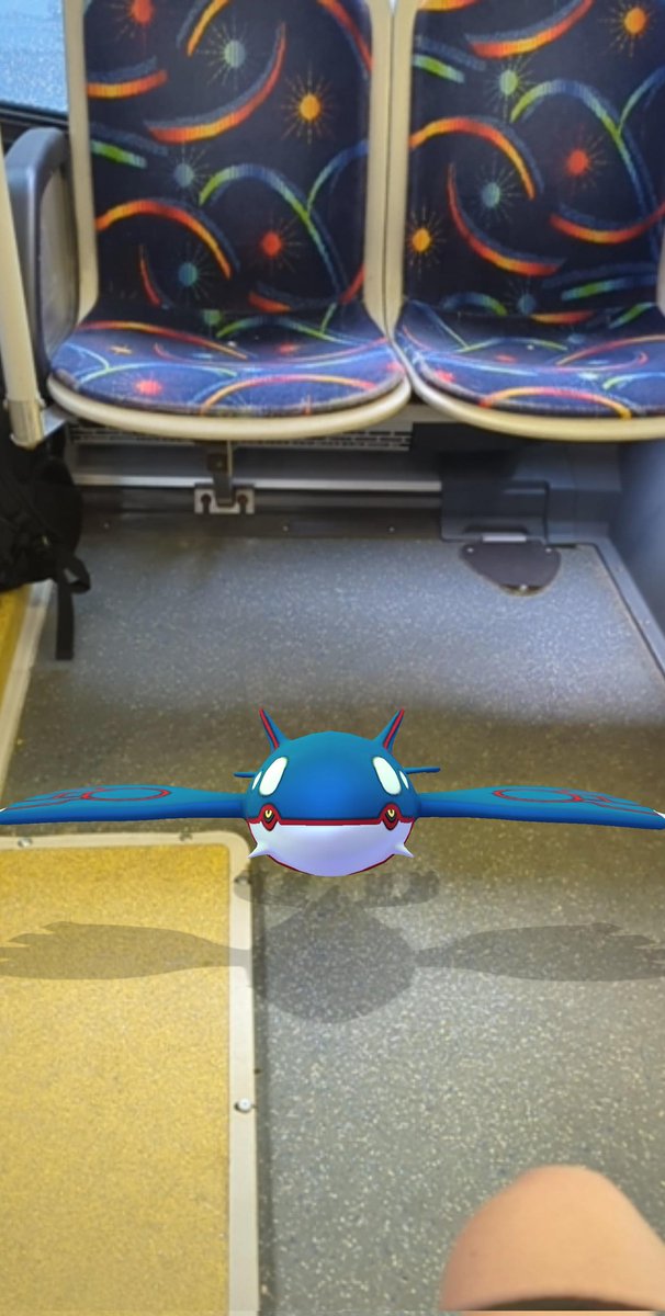 FrenchVaguely's tweet photo. @somanyjets 😅 still playing pokemon go lmao https://t.co/g4BOO2VSRb