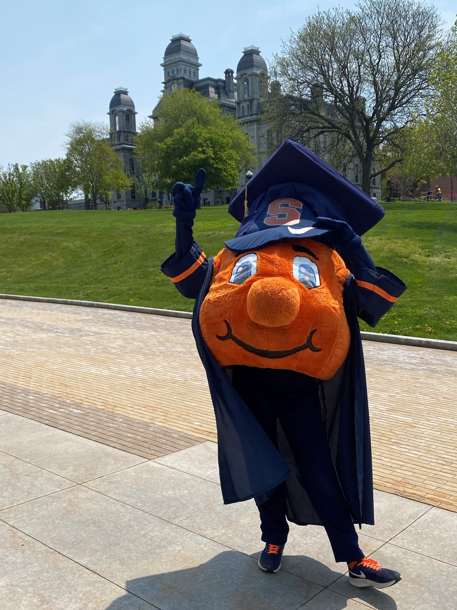 Celebrate @syracuseu's Class of 2023 during #SUGrad23 Week! 🍊🎓

Share your good wishes, gratitude, great photos &amp; more in the Wishing Well when you make a gift to the General Scholarship Fund. You may see your wish on the big screen at commencement. 
👉 wishingwell.syr.edu/class2023/inde…
