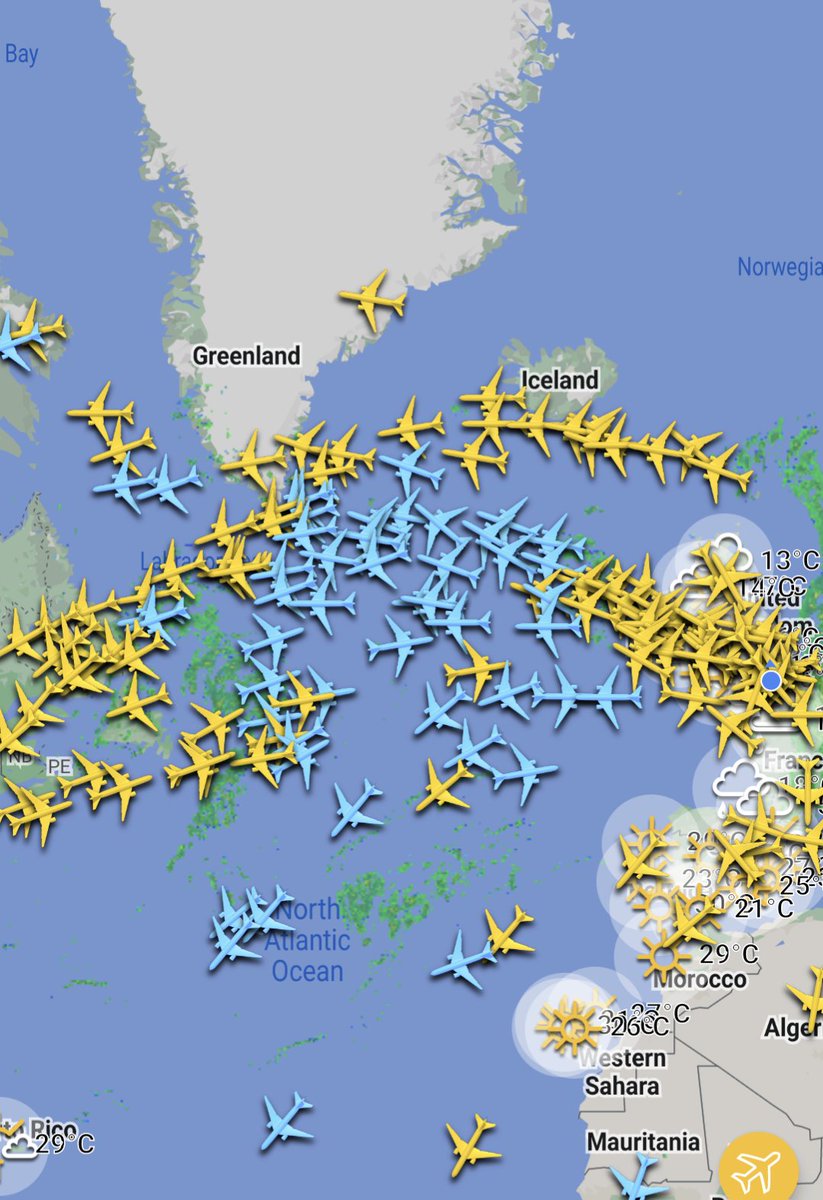 flightradar24's tweet photo. Good afternoon from @British_Airways BA2273 from LGW to JFK! The sight of a 777 that's ready to go never gets old, does it? Take a look at all the 777's crossing the Atlantic right now. ✈️ https://t.co/EOnPYulFtg