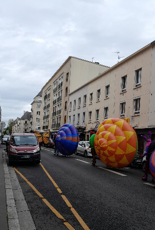 Vitrinesdecaen's tweet photo. Bonjour à tous !

Voici le retour en image du #FlowerPower de ce samedi dernier, qui aura été une réussite : 

#Caen #Caenlamer #Vitrinesdecaen #Animationcaen #Evénementcaen #Printemps #Caenjetaime https://t.co/2drOaJpdEa