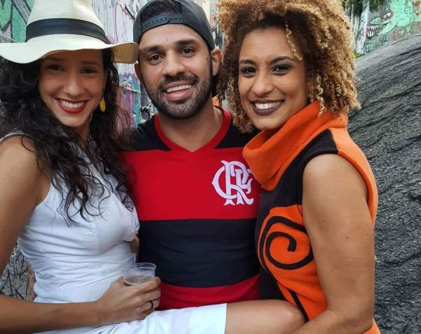 yellowthreat's tweet photo. @davidmirandario era jovem, bem intencionado, inteligente, corajoso e, ainda por cima, lindo.
Sua perda é uma daquelas que parecem arrancar um pedaço do nosso futuro, como foi a de Marielle Franco. Ele ainda tinha muito a contribuir pra nossa sociedade. https://t.co/434dl5SB1D
