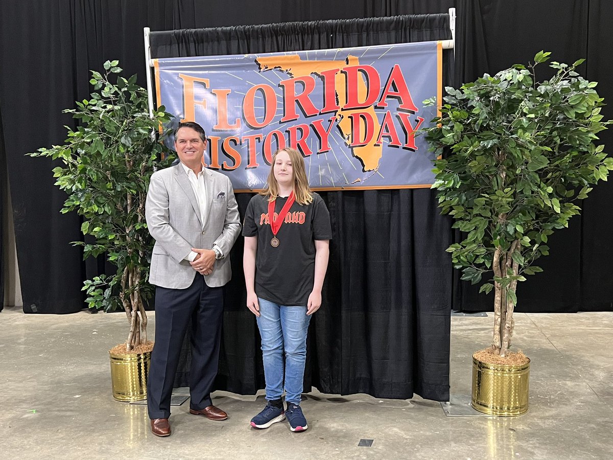 Tina Stavrou-Klem tweet media