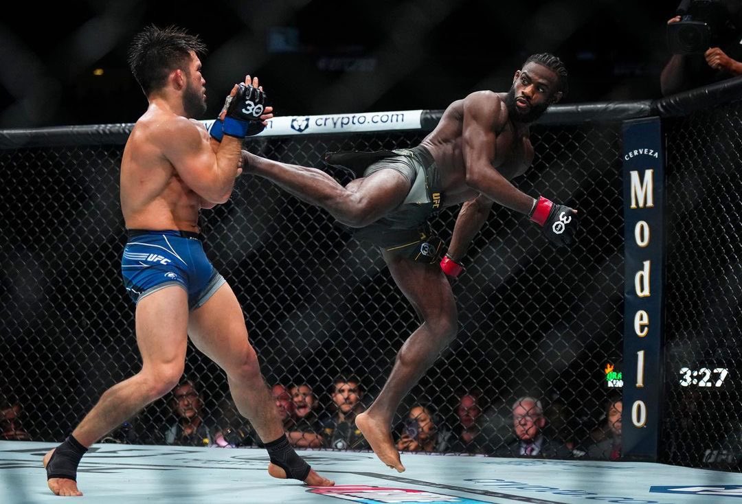 AthleteStudio's tweet image. An incredible win by @funkmasterMMA at UFC 288 🏆 

#UFC288 #funkmaster #aljamainsterling