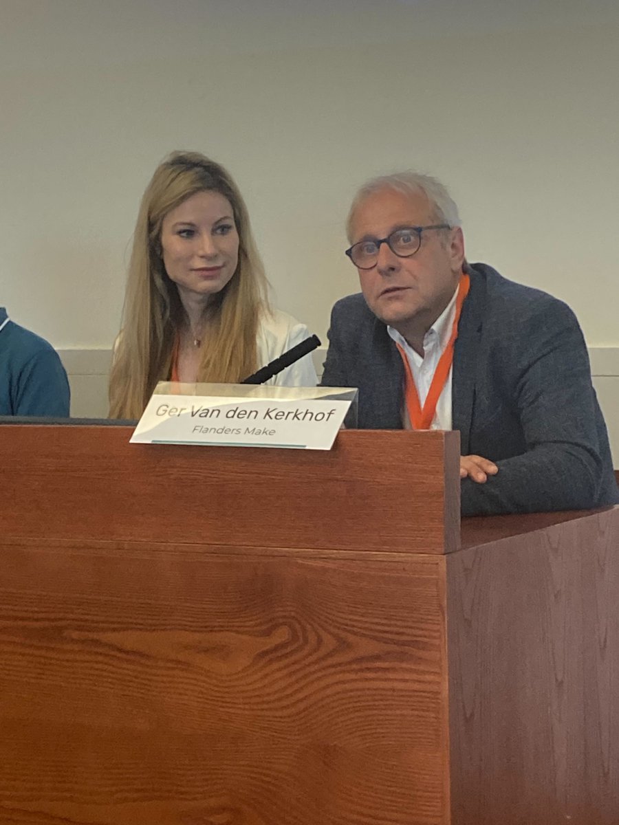 DIH-World tweet media