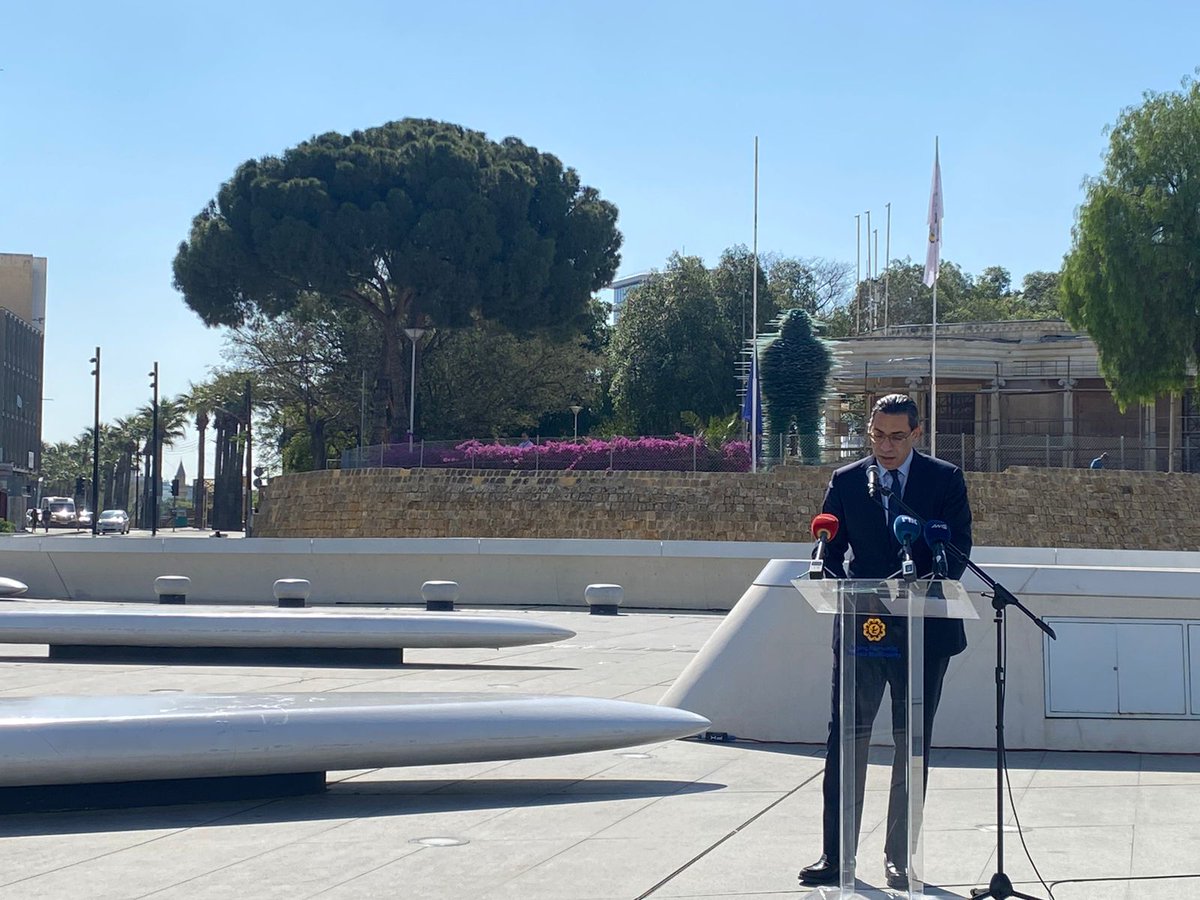 IrlEmbCyprus's tweet photo. Glad to meet Minister Kombos at the raising of the flag of the European Union ceremony for Europe day in Eleftheria Square. Important to recall EU’s role in promoting peace in Europe.
#nicosiamunicipality #EuropeDay #EUandME #EuropeDayNicosia2023 https://t.co/lqzVtl9L05
