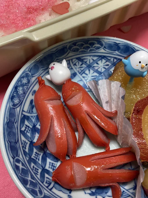 たこさんウィンナーの画像見てたら無性に食べたくなってきた……私が切ったウインナーも見てくれ……!!!?