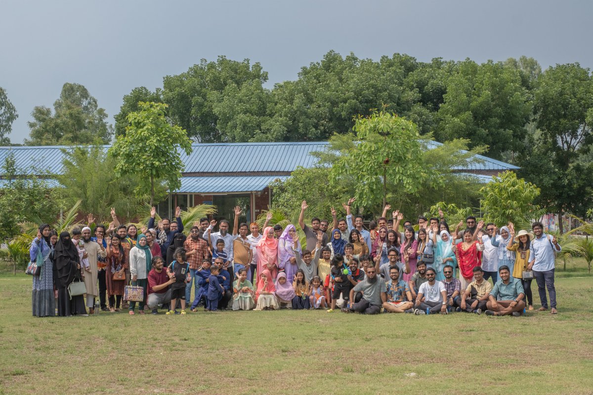 ixorasolution's tweet photo. iXora with its extended family ❤️
on a trip https://t.co/fFravpYsLx