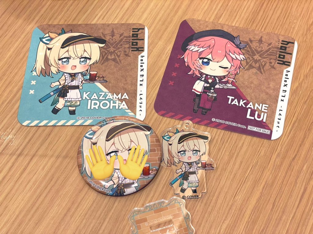 nano10041004's tweet photo. ホロライブ ホロックスカフェ holoxカフェ スイーツパラダイス コースター 缶バッジ アクスタ 交換 

譲)画像のもの(風真いろは 鷹嶺ルイ 沙花叉クロヱ)

求)🛸💜  ラプラス 1:nも可(等身の場合)

都内手渡し、郵送どちらも交換となります。
お気軽にお声掛け下さい🙏 https://t.co/qth6ZGyuvS