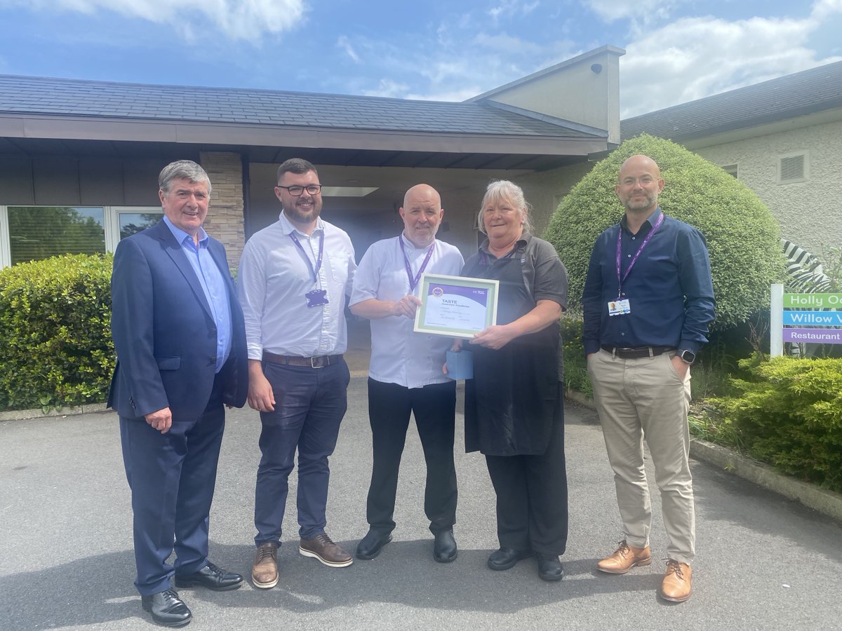 MountCharles_'s tweet photo. Barry Dowling, Chef Manager at LauraLynn, Ireland's Children's Hospice in Dublin was today awarded our Taste Award of Excellence for his outstanding contribution to our catering division. 🏆 https://t.co/SZjcYqPzGk