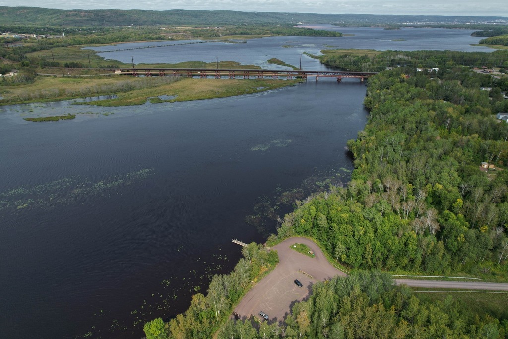 StLouisRA's tweet photo. The St. Louis River Estuary National Water Trail is a unique opportunity to explore one the world's largest wild and scenic freshwater estuaries. Routes includes backwaters and bays, white water rapids, wide open water, and wetlands and sloughs all provi… https://t.co/UD81gSbhfs https://t.co/YcemiHVAvV