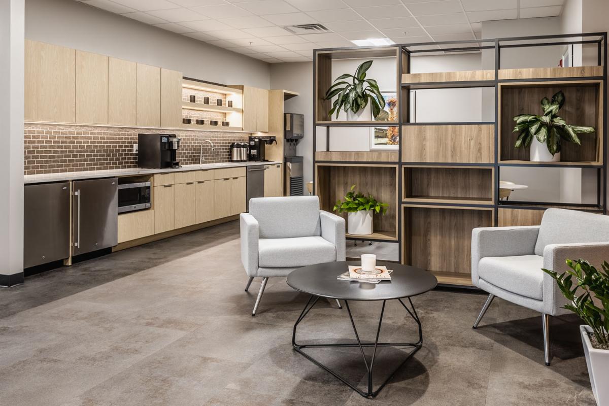 SchottDesignInc's tweet photo. ✨Hot off the Press ✨ Group 1001 📸

We are mesmerized by the #DesignDetails of this 120,000 square foot remodel 🤩 Drop us a comment with what #Detail speaks to you!

Project Partners:
🔸 Capitol Construction
📸 The Addison Group https://t.co/Du2Nes9qOR