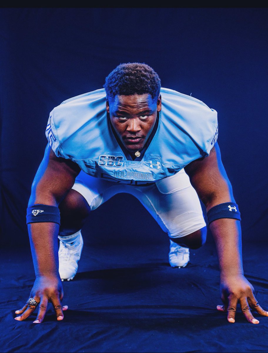 PressleyLorenzo's tweet photo. 💙🤍
@ODUFootball @CoachT_Will @CoachBake99 @CoachEstepLCHS @Coach_Stan3 https://t.co/7HljmszkBZ