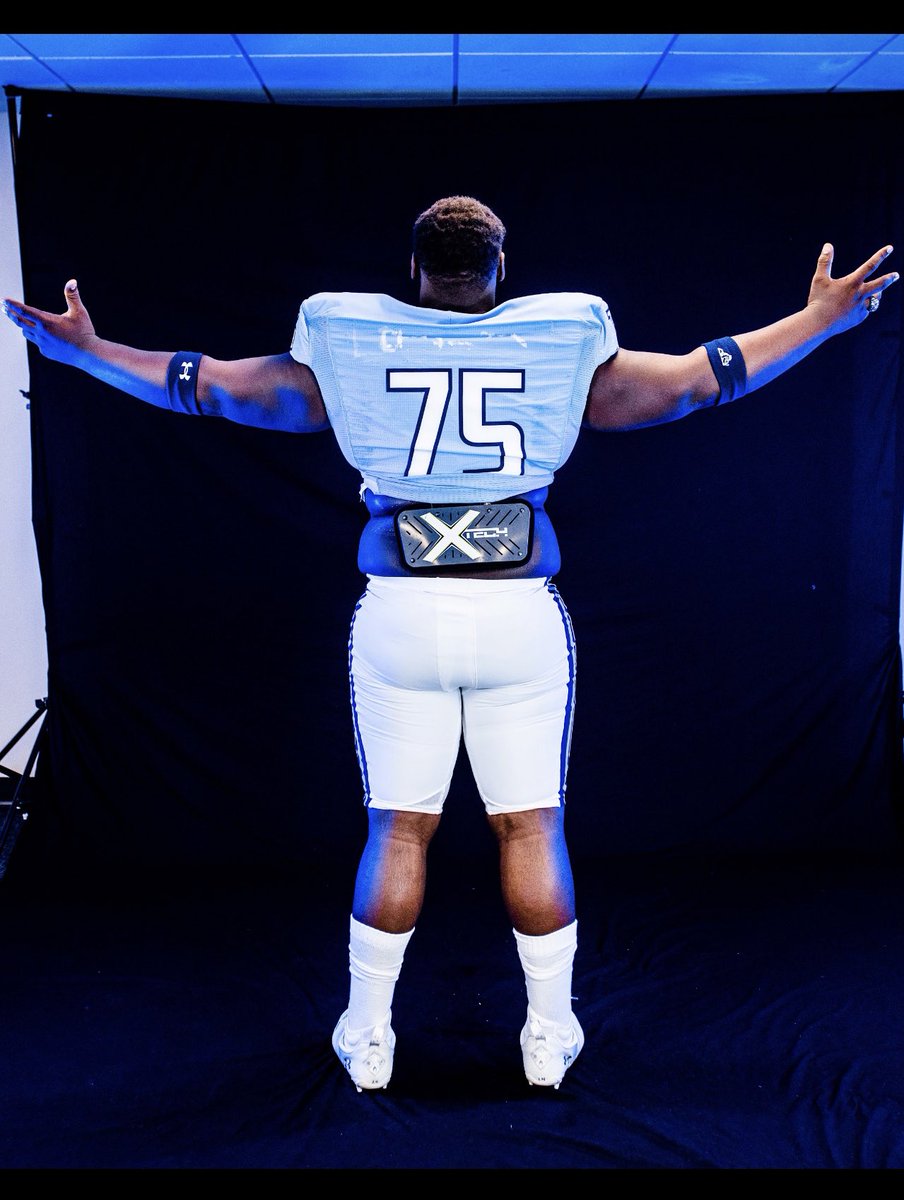 PressleyLorenzo's tweet photo. 💙🤍
@ODUFootball @CoachT_Will @CoachBake99 @CoachEstepLCHS @Coach_Stan3 https://t.co/7HljmszkBZ