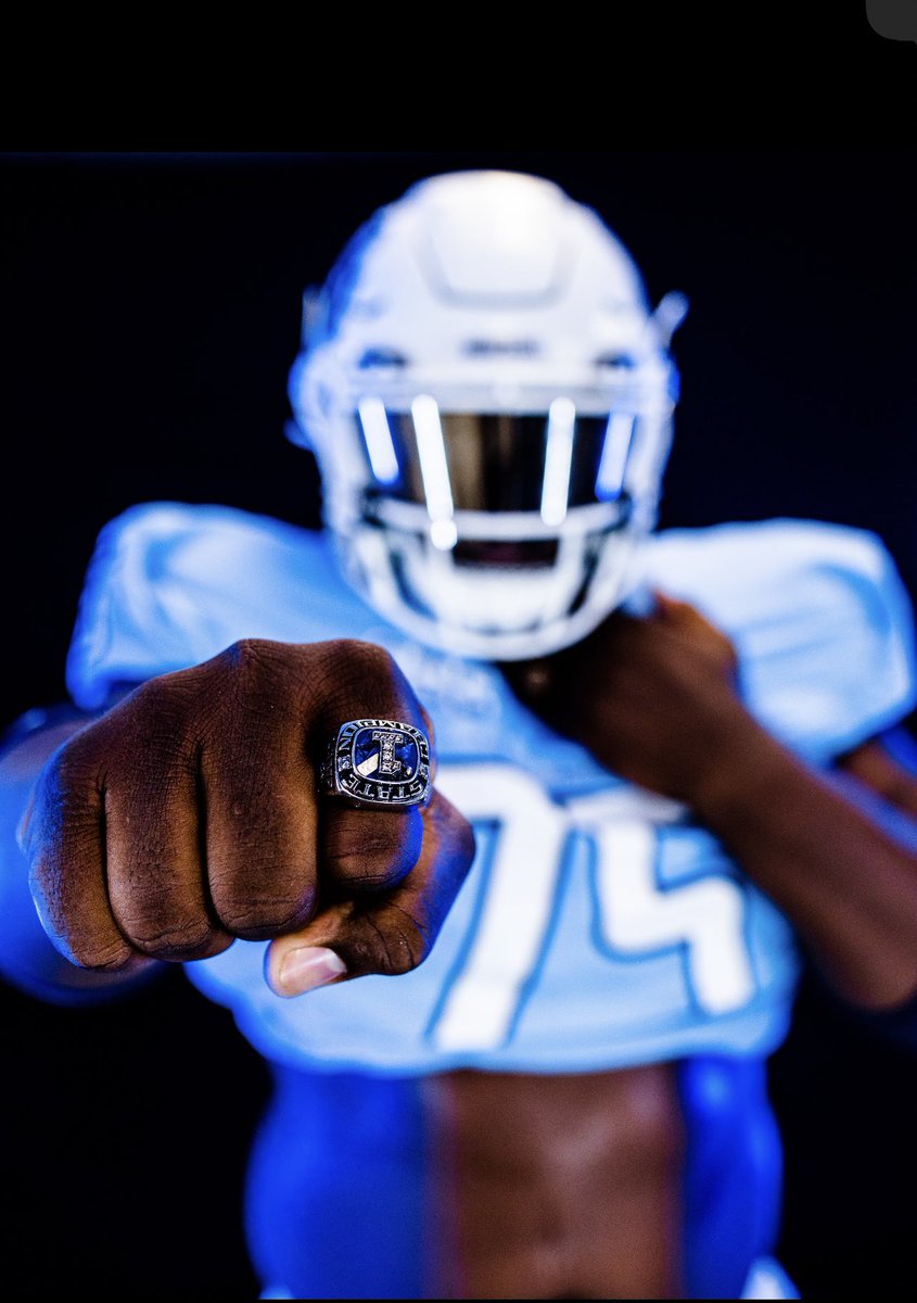 PressleyLorenzo's tweet photo. 💙🤍
@ODUFootball @CoachT_Will @CoachBake99 @CoachEstepLCHS @Coach_Stan3 https://t.co/7HljmszkBZ