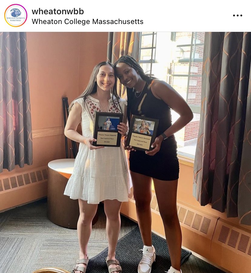 PortlandGBB2020's tweet image. Big congrats to PHSGBB alum and current @WheatonWBB player @Mireille_t14 on her MIP award! This young woman is just getting started. 

We are so proud of you, Mireille!!💙🤍🏀

#WinLoseOrDraw
#GoBulldogs
#GoLyons
#GoMireille