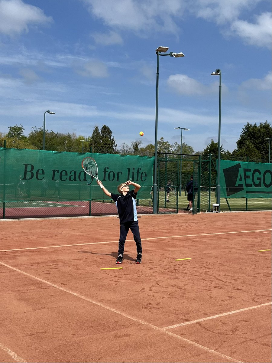 EBeachellDRET's tweet photo. @NCharnwoodSSPAN Primary Tennis 🎾 well done to all schools. Thank you @CharnwoodC for the fantastic facilities AND @CharnwoodPE leaders! Congratulations🥇 @StPaulsweaves 🥈@BoothWood1 🥉 @hallorchardpri1 . See you Thursday for Y3/4! @YourSchoolGames @CharnwoodColl @DRETsport https://t.co/ILNiTvpKft