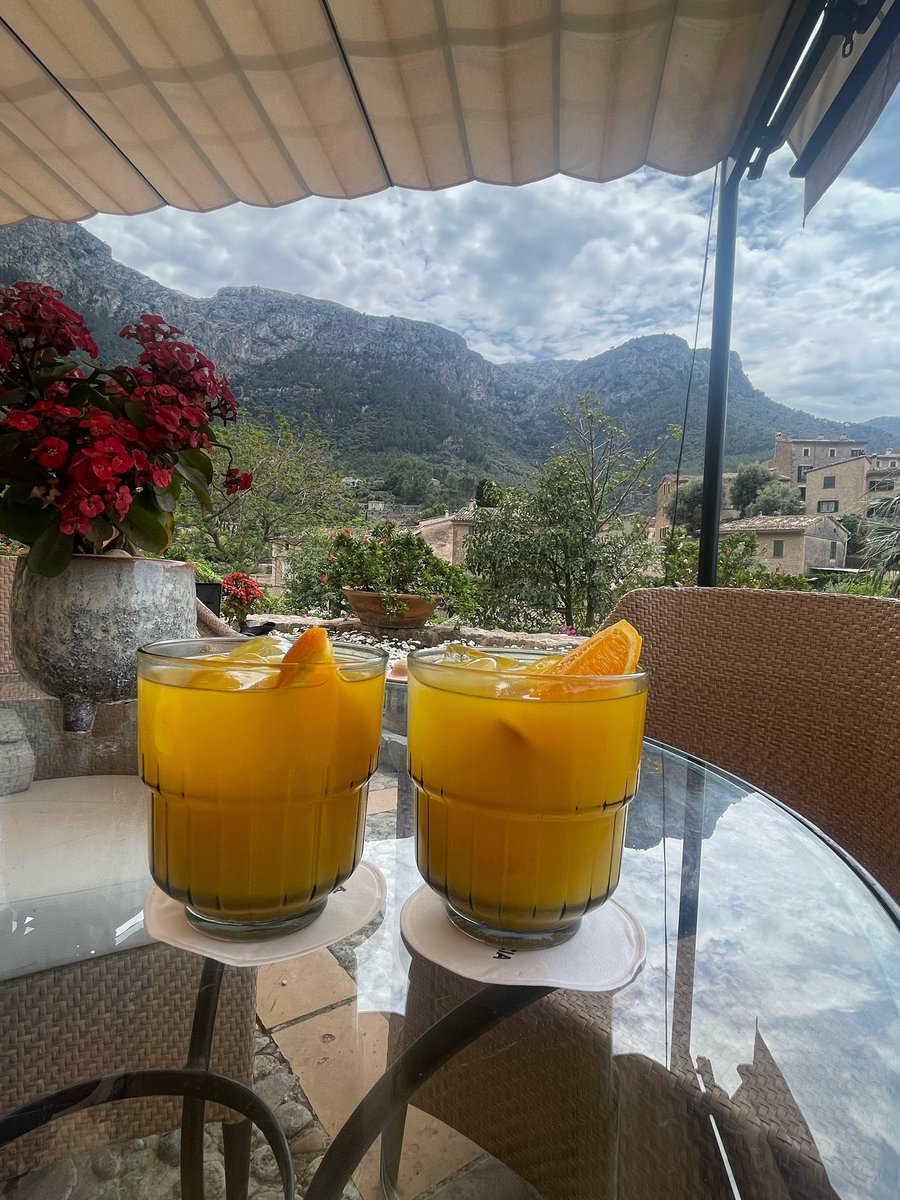 MissShuAk's tweet photo. Weekend travel dump in 🇪🇸 https://t.co/SQDxeOjXRW