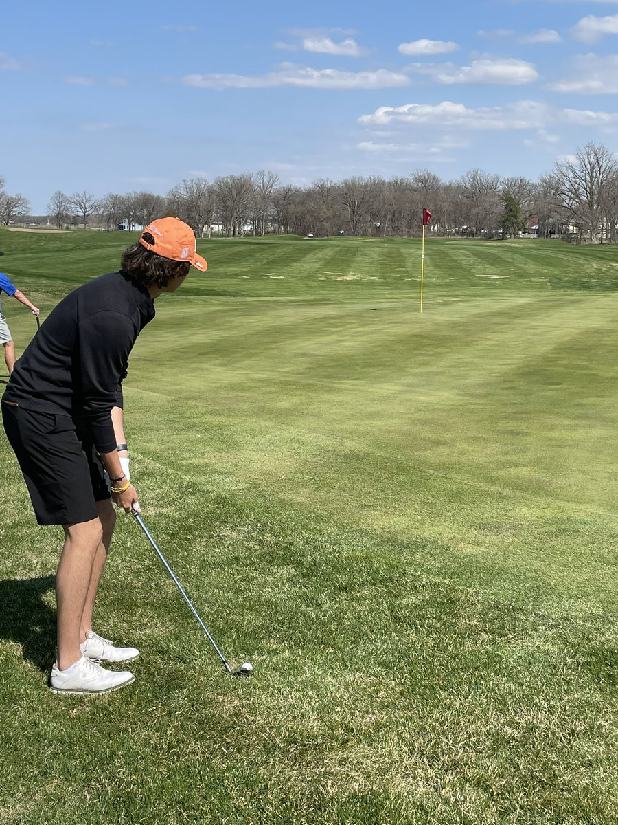 STC_ApolloAD's tweet photo. Congratulations to Crush Boys Golfer Andrew Loch on being named CLC Conference player of the week after shooting a career low last week! @TechHSBoysGolf @tech_activities @ApolloPrincipal @ISD742 https://t.co/yLUc8ipkdj