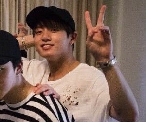 kooiverz's tweet photo. @DPRJEON_ aki ta el icon k kerias NO SIGAS CRECIENDO I SOPLA LA VELA UOOOO https://t.co/jVHWECzzF0