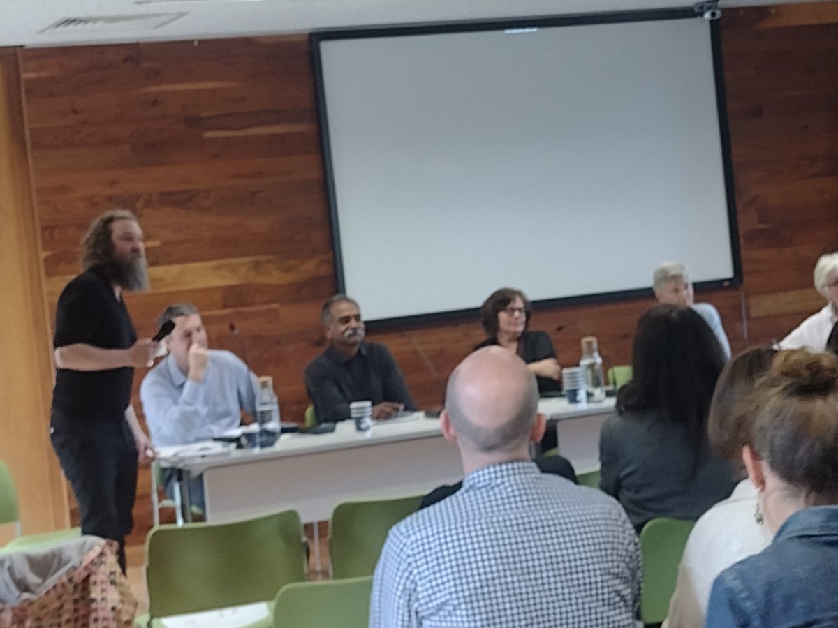 shapeID_eu's tweet image. The Q&amp;amp;A for the @Trinity_RDO town hall expert panel has begun.

@TLRHub #transdisciplinary #interdisciplinary #HubMatters
