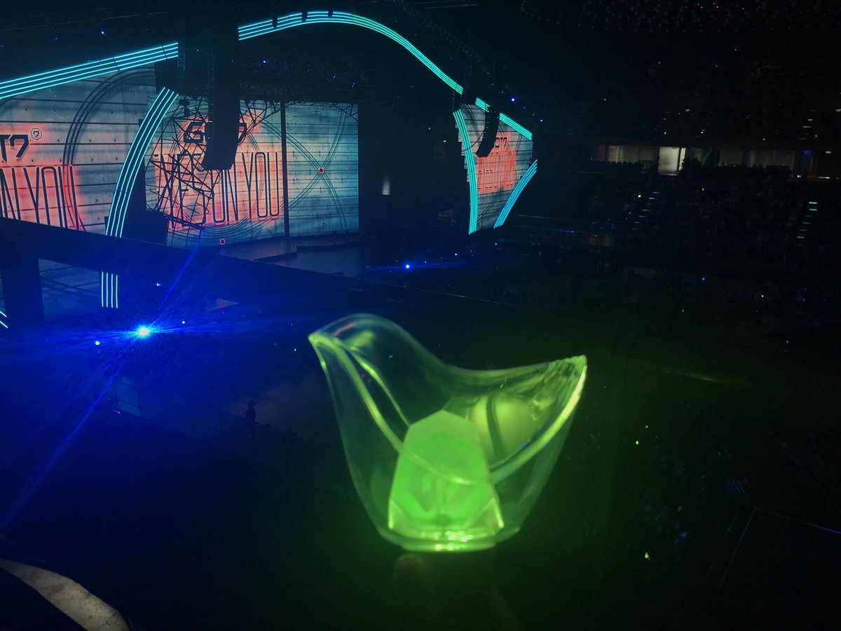 Ipraew1's tweet photo. รักนะ จะรักแบบนี้ไปเรื่อยๆ อยู่ข้างๆกันเเละกันไปจนเเก่นะ #GOT7 #IGOT7FOREVER #IGOT7  #HappyBirthdayIGOT7 https://t.co/h4LqmnV3HP
