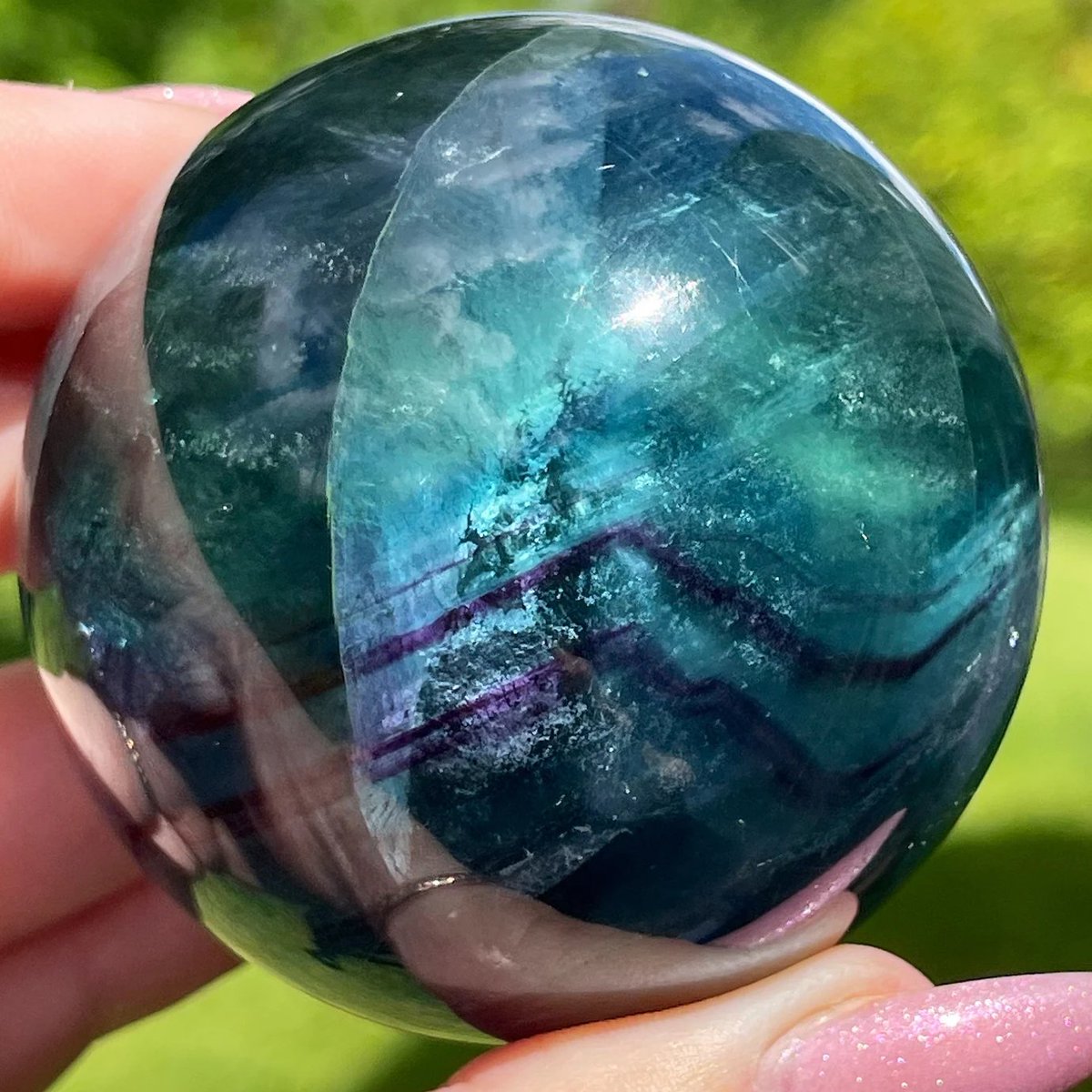 Boondockfinds's tweet photo. Blue Fluorite Sphere | Green, Blue Fluorite sphere with Rainbows | AAA Crystals, Home decor https://t.co/timTHv0fR3 #TuesdayRocks #fluorite #minerals #sphere #collectible #etsyfinds #Rainbow #homedecor #tuesdayvibe https://t.co/17vhqbrp9r
