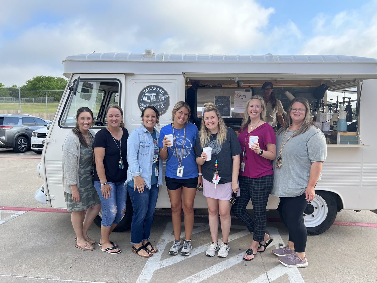 MrsKendallBerry's tweet photo. Thank you Vagabond Coffee Bar TX, PTA, and Austin families for providing our staff with delicious coffee today! ☕️ ☕️☕️☕️
#whywisd #austinblueroos #roopride https://t.co/tnXpeAQie5