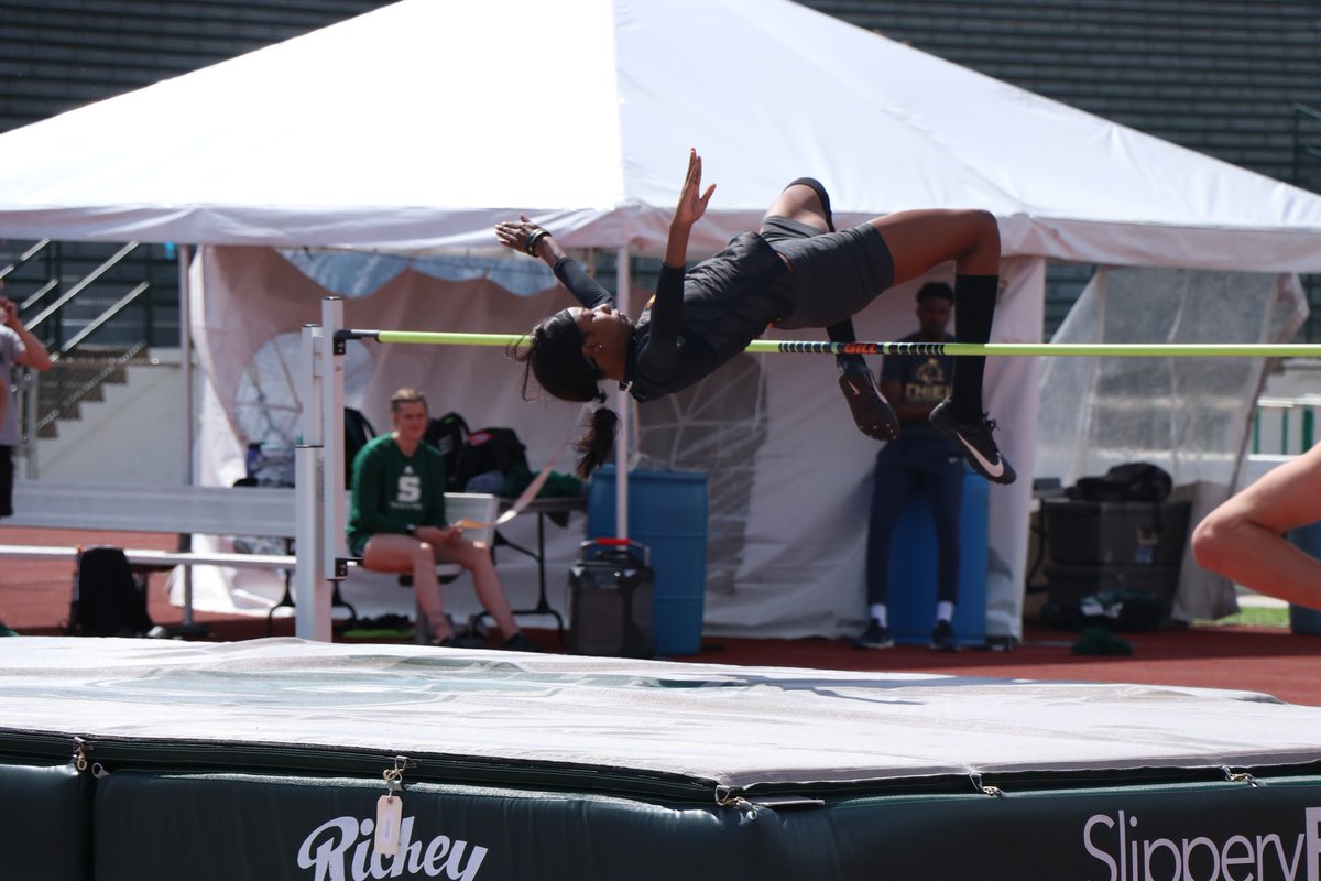GO_MARAUDERS's tweet photo. LEAPING INTO NATIONALS

@centralstate87 freshman Amarianna Lofton has positioned herself for a @NCAADII national appearance w/ a jump of 1.73 meters (5' 8") during last weekend's meet at Slippery Rock University.

Lofton has won five times in the event during the outdoor season. https://t.co/BeXNXS8wSs