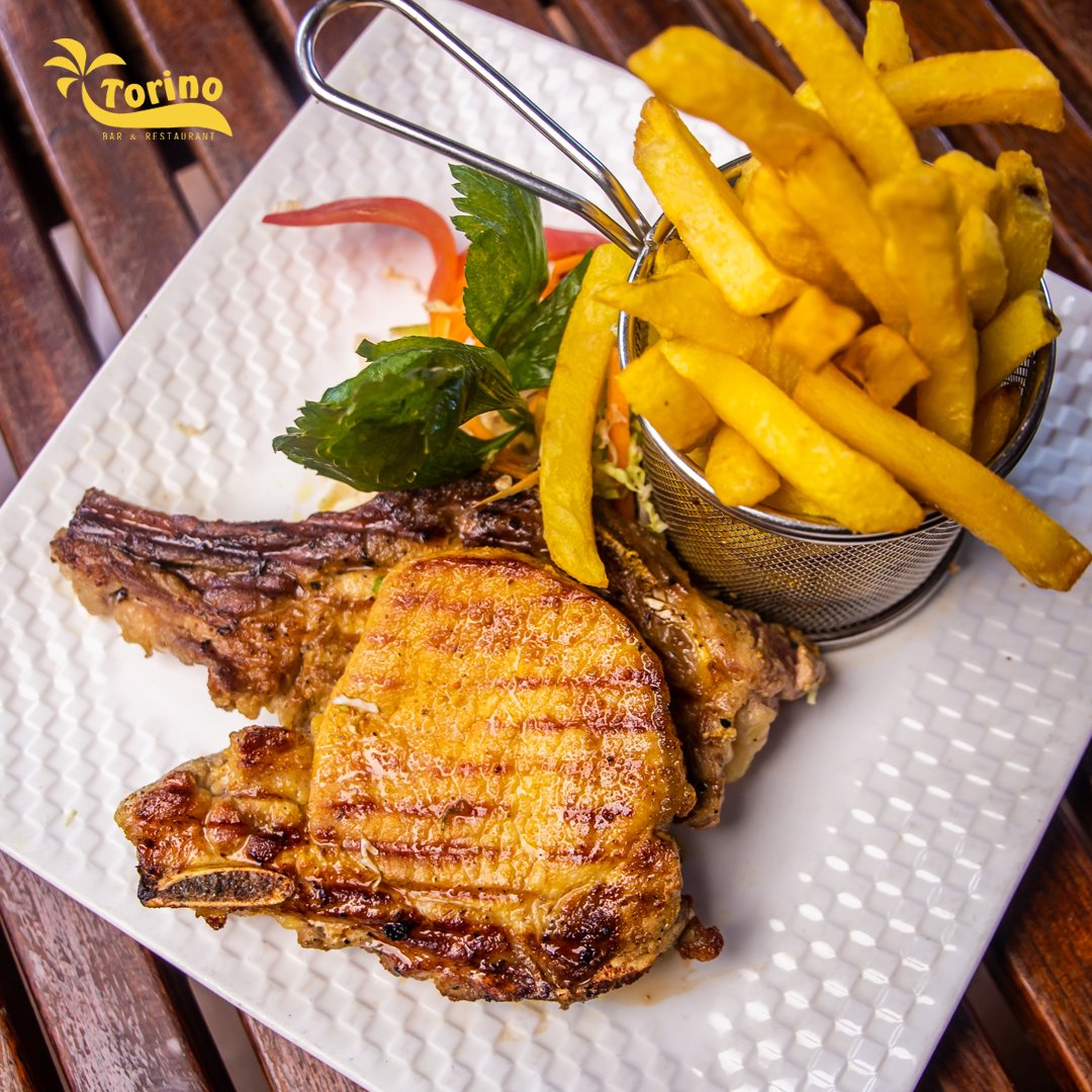 TorinoKampala's tweet photo. Catch some midweek fun every Wednesday over good food, drinks and great mixes by DJ Rota and DJ Emma.🍹🎵 #WednesdayFunNight 

Call 0774 266 993 for table reservations. https://t.co/3pinGi9Vib