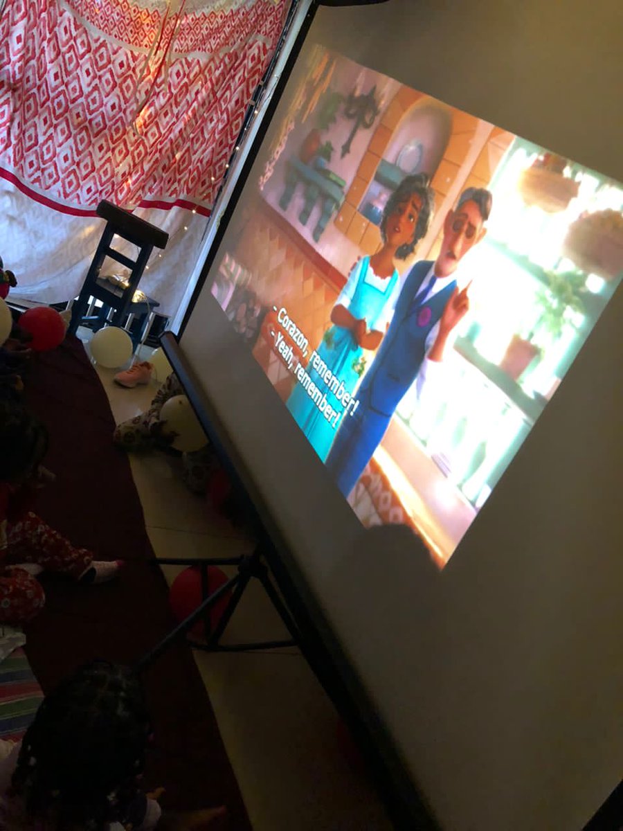 PeekABoosch's tweet photo. There are many benefits to allowing your child to attend a sleepover with friends. The main benefit is socialization, which plays an important role in shaping children’s attitudes and Values

#PeekAbooEndOfTheTerm 
#PeekAbooButterflyPajamasParty
#education #children #kindergarten https://t.co/gOgjWV8h5G