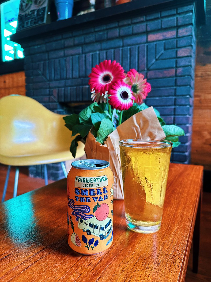 TweedysBar's tweet photo. Possible afternoon thunderstorms means it's just time to get cozy inside #TweedysBar with a nice can of smelly. We're open 2pm til 2am. 

🏡🌸🍎 https://t.co/zOP99ObXZa