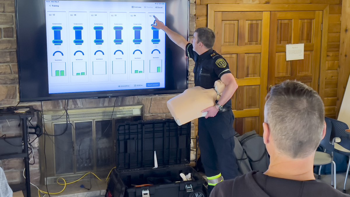 Frontenac Paramedics tweet media