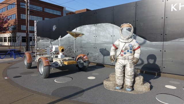 Kherson Park in #KentWA is ready for lunar exploration complete with #MissionControl #LunarLander #LunarRover and #Astronaut #EducationalPlay is critical to #ChildDevelopment