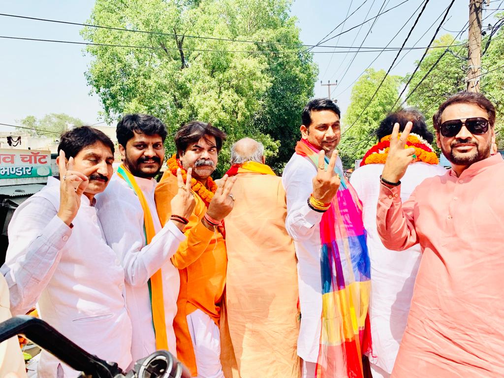 sukhvindrasom's tweet photo. #मेरठ निकाय में भी बनने जा रही #ट्रिपल_इंजन_सरकार 🚩✌️ https://t.co/FpuRi9fAs4