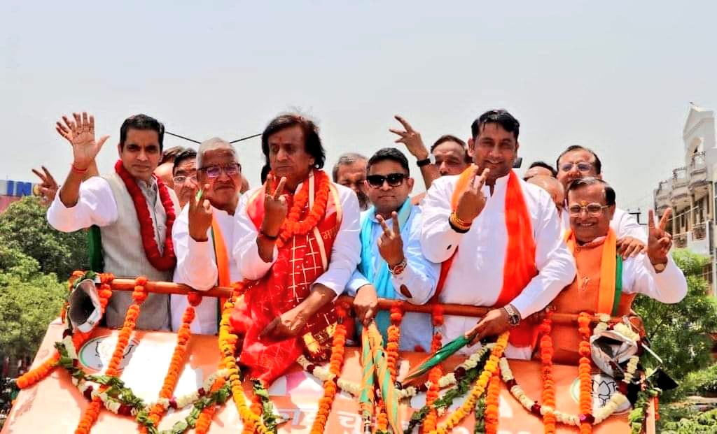 sukhvindrasom's tweet photo. #मेरठ निकाय में भी बनने जा रही #ट्रिपल_इंजन_सरकार 🚩✌️ https://t.co/FpuRi9fAs4