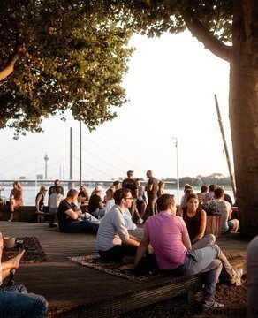 BUCKLEY69015729's tweet image. Join us at "Three Little Birds" bar for Japan Day 2023! Purchase the ASICS X AFEW GEL-LYTE III OG "B.O.I" and donate the entire profit to KRASS e.V. Help make a difference with your purchase. #japanday2023 #afewstore #asics #donate #Sneakers