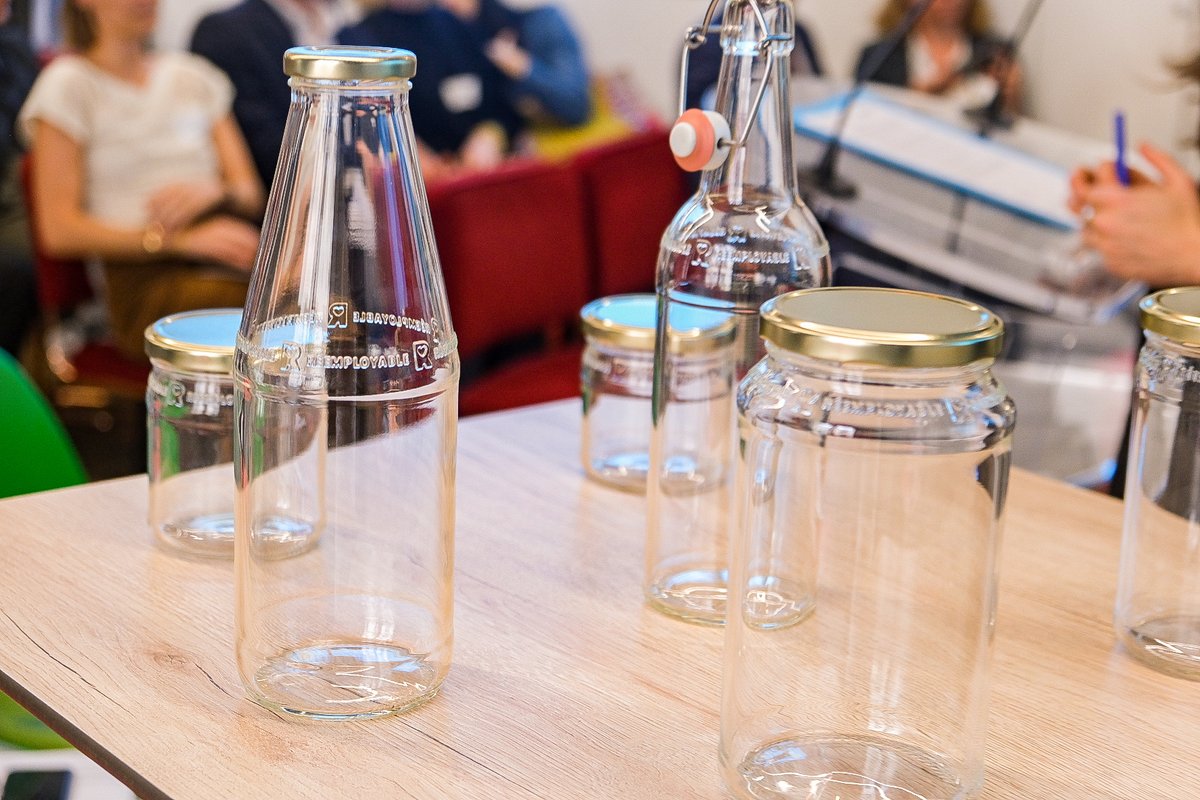 BCouillard33's tweet photo. 🍶 🔁 Accélérer le #Réemploi des emballages en fédérant tous les acteurs : c'est l'ambition du #ReUseDay organisé par @citeofrance.

🗣️ J'ai rappelé l'objectif de 10% d'emballages réemployés en 2027 fixé par la loi #AGEC, et les actions menées par le @gouvernementFR ⤵️ https://t.co/KrDmwBIgqh