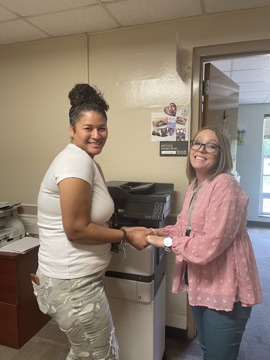 SCEBulldogs's tweet photo. When an IA bus driver rescheduled her whole life to fill an immediate bus driving need! #onechatham #onesce https://t.co/qsRU0ka1rT