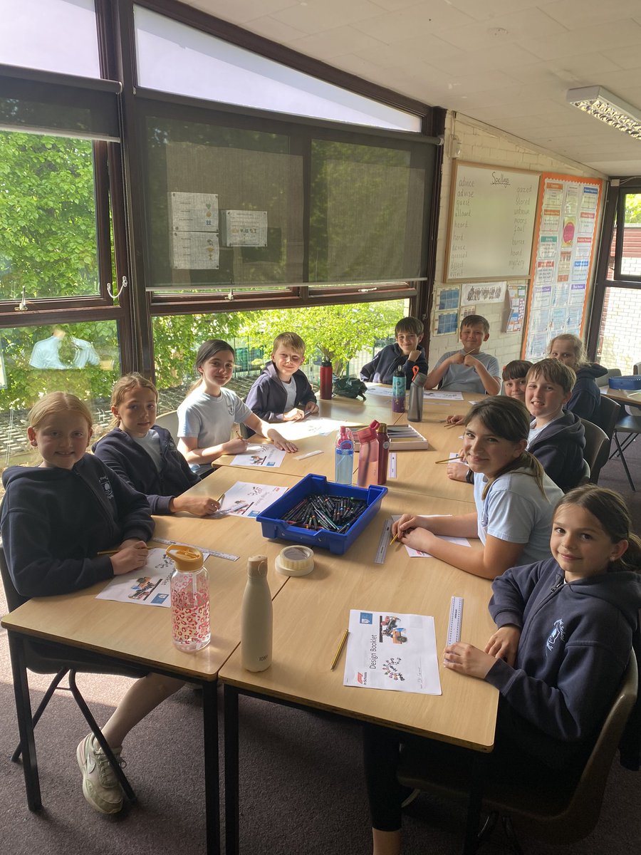 GPSYear5's tweet photo. Day one of our Green Park STEM Club #gpsstem #gpsdt
Thank you Deyes High https://t.co/Uz7uXSIvVC