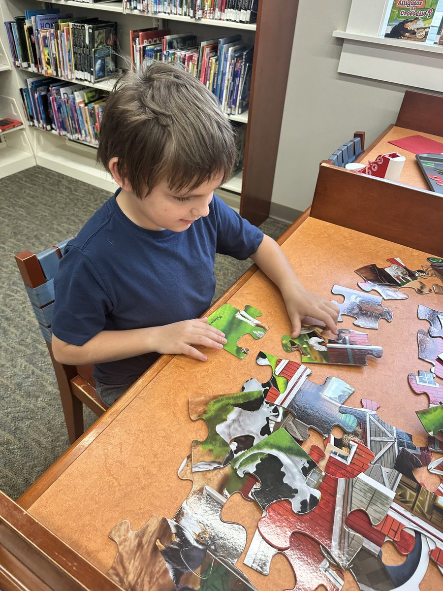 Destined2BeSPED's tweet photo. Community based instruction Day #2 - exploring our local public library! We experienced amazing activities and learned about all the things they have to offer! We have some amazing places and people in our own community! https://t.co/Eiig1aqoHS