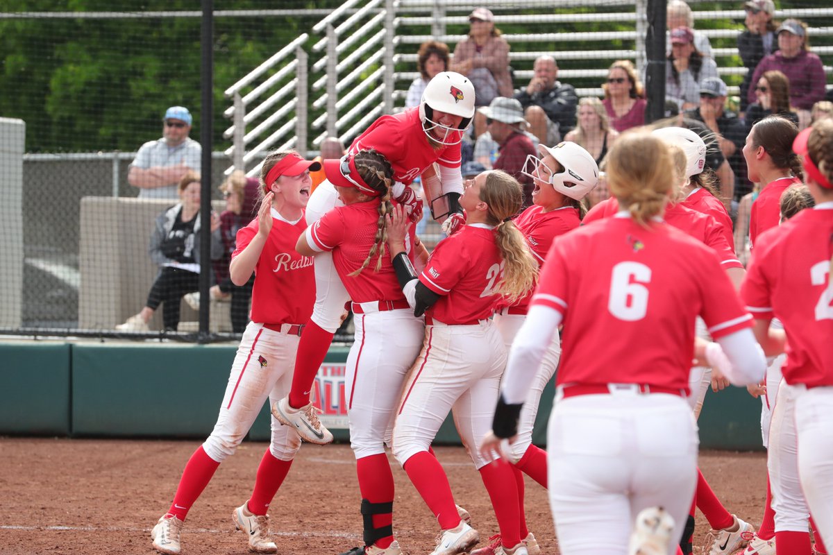 NCAASoftball's tweet photo. Vote for the #NCAASoftball Photo of the Week 📸

1️⃣ @BaylorSoftball Brought the brooms (literally) 🧹
2️⃣ @RedbirdsSB Walk-off hero 🦸‍♀️
3️⃣ @IndianaSB Home run energy 💣
4️⃣ @SHUSoftball Fired up 🔥 https://t.co/FqBUnj8gIm