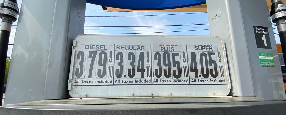 The price of diesel has gone down to $3.799! Make a pit stop at our full-service gas station today!
#campellokeithoil #brocktonma #petroleumservice #fullservicegasstation #dieselgas #smallbusiness