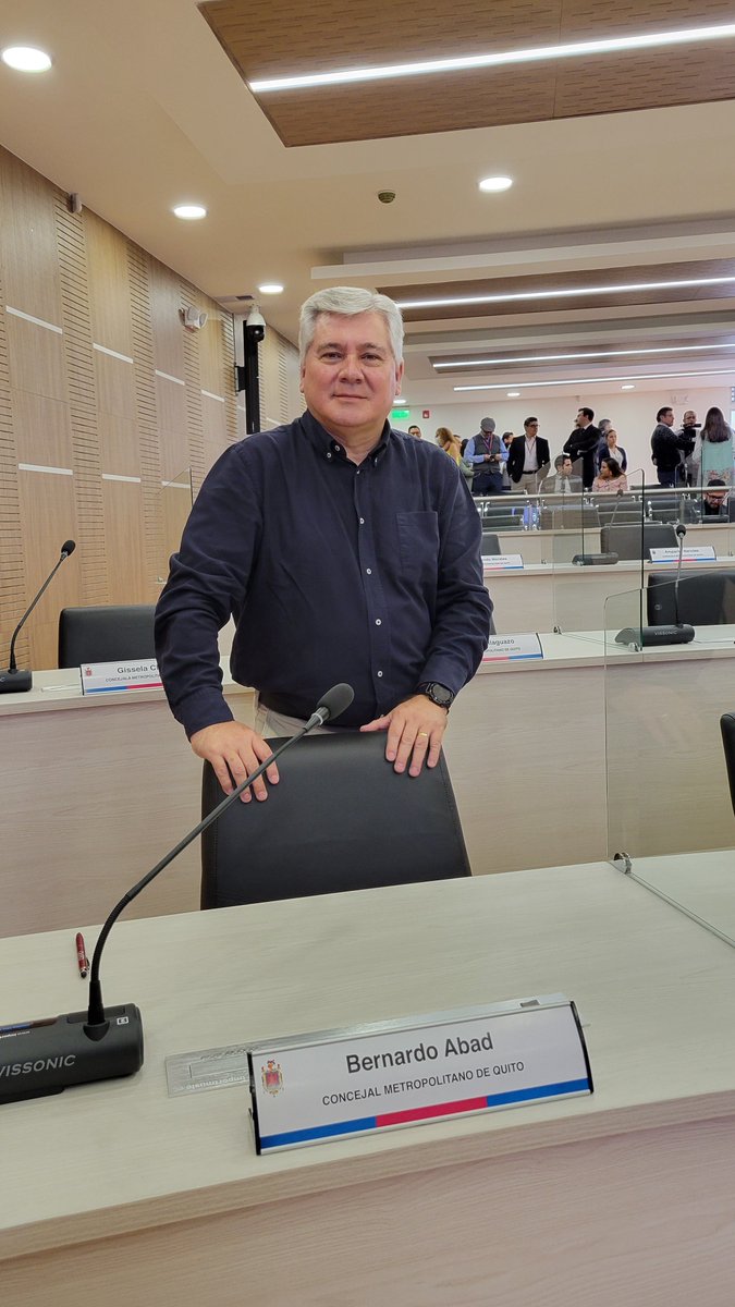 babadmerchan's tweet photo. Esta mañana, se inauguró la moderna sala de Sesiones del Concejo Metropolitano de #Quito.

¡Felicitaciones a @PabloSantillanP @ConcejoQuito por este innovador proyecto que modernizará la forma en que legislamos en beneficio de la ciudad!

#QuitoEsPrimero https://t.co/daB4loufyl