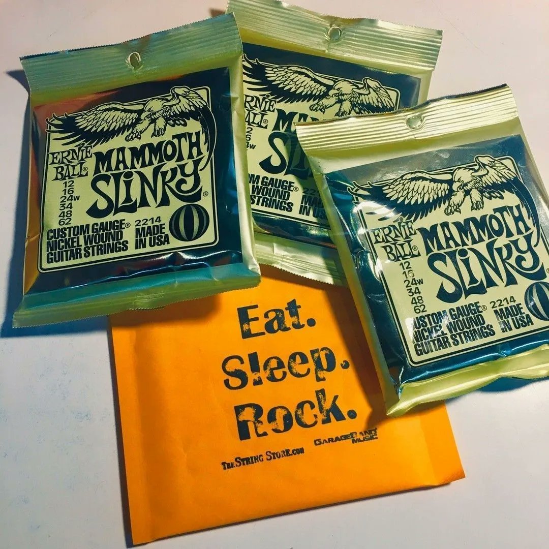 TheStringStore_'s tweet photo. Has anyone tried these new #Mammoth Slink Stings by @ernieball? 62 low E sting. π³ Woah.
https://t.co/eKBhTW5JQI
.
.
#newstrings #thestringstore #ernieball #iplayslinky #electricguitar #guitar #guitarplayer #EatSleepRock https://t.co/COgYS3XGgq
