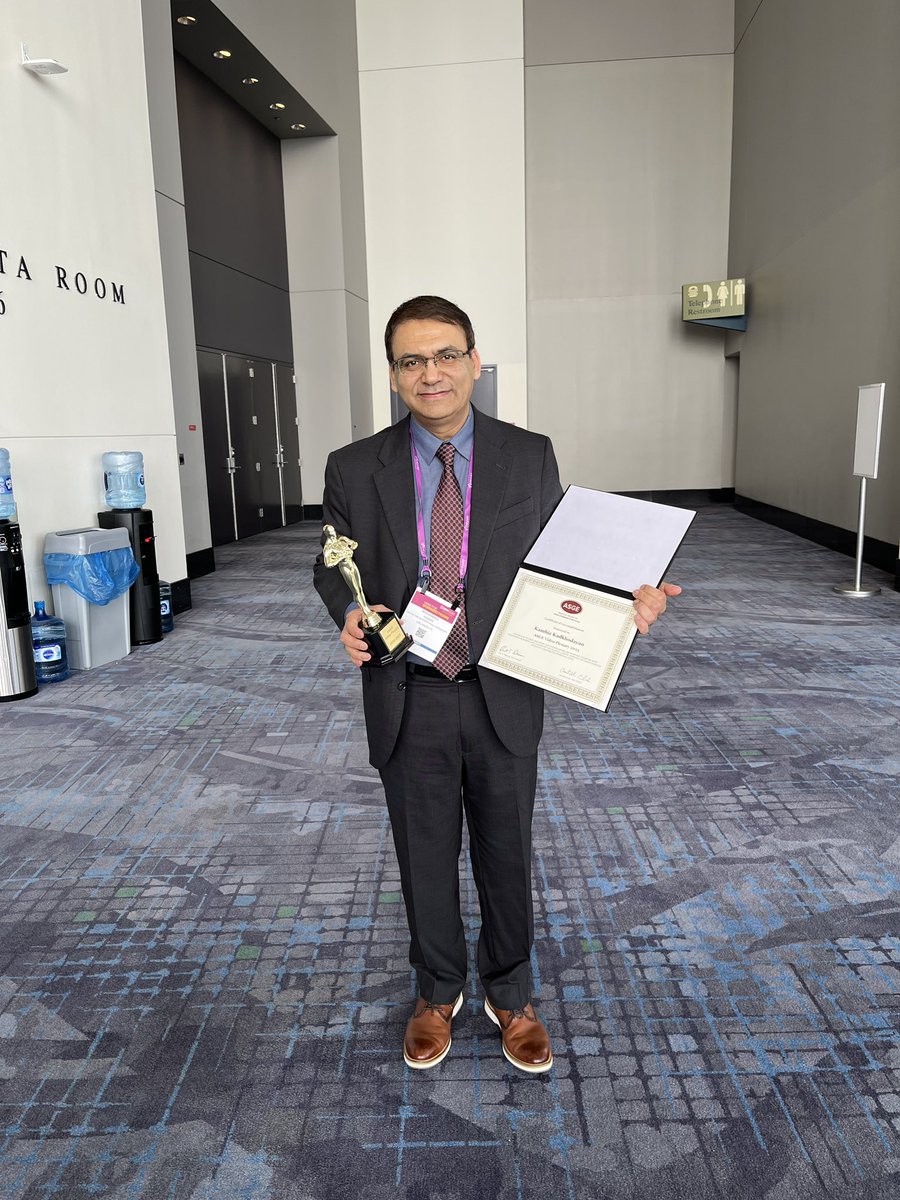 MN_GIMD's tweet photo. Is it obvious how proud I am of my @AdventHealthCFL crew?
@DrHasan_Orlando receiving award for @KKadkhodayan for best of @ASGEendoscopy #VideoPlenary Award “best of best” for UGI!
#DDW2023 #CIE #GITwitter @EndoAthlete @SanmeetSingh07 https://t.co/HkZiNIjEUX