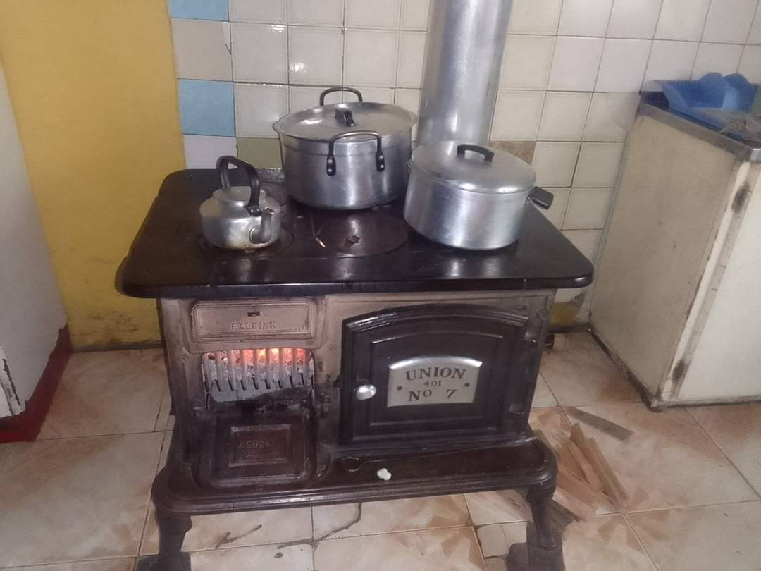 Induna Yezinsizwa on X: Maybe we should go back to wood burning stoves 🤔  https://t.co/dEhC3QHUiA / X