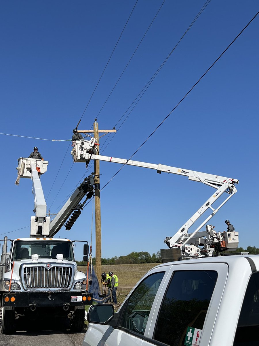 Our line crew doing great work to install new 3 phase pole!