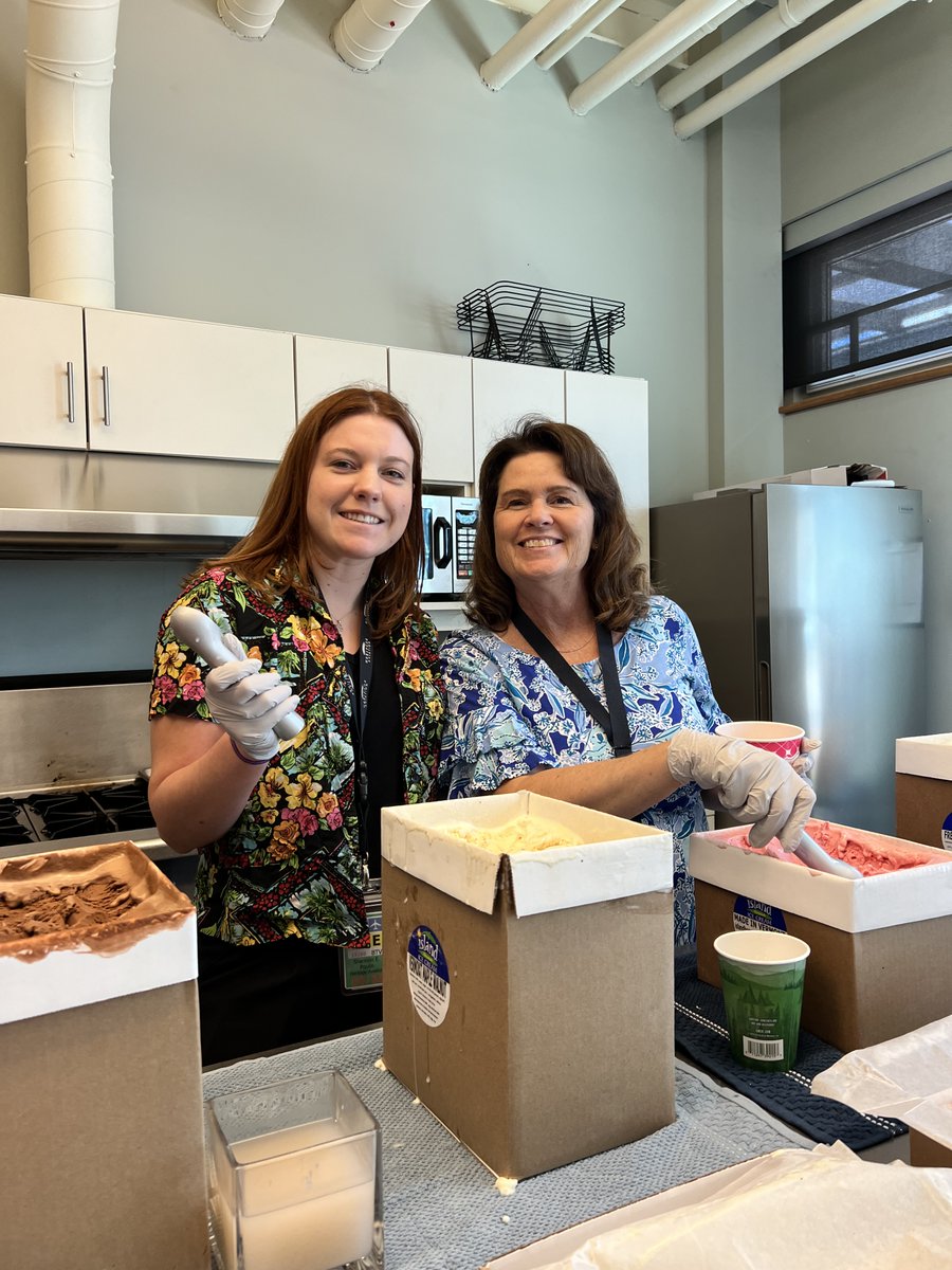 FlyHeritage's tweet photo. Heritage Aviation Green Up day with a special treat from Island Homemade Ice Cream
#HeritageAviation #BTV #FlyHeritage #Aviation #VermontBusiness #flyBTV #Burlington #FBO #BPTWVT #Bcorp #ESOP #GreenUpDay #IceCream #Volunteering https://t.co/truRXTP3JJ