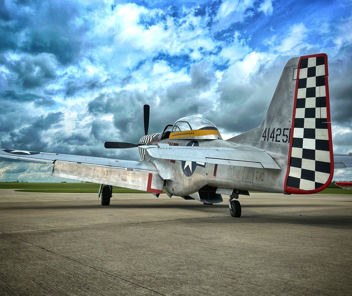andy_durst's tweet photo. A quick flight in Contrary Mary in between showers

#p51 #mustang #warbird #warbirdflights #airleasing #fighteraviation #tf51 #p51d #warbirds #pilots #warbirdphotography #warbirdpilots #taildragger #airdisplay #aviationlovers #avgeek https://t.co/qn1XjaL5kA